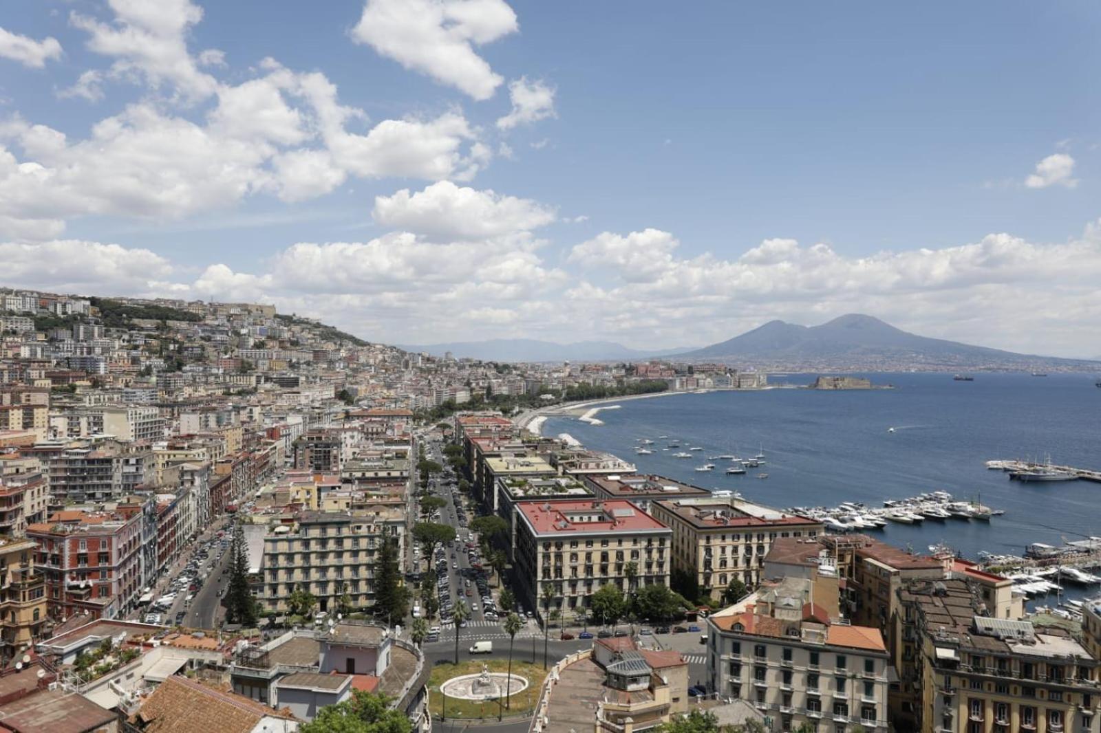 Cuore Napoli Centro Екстериор снимка