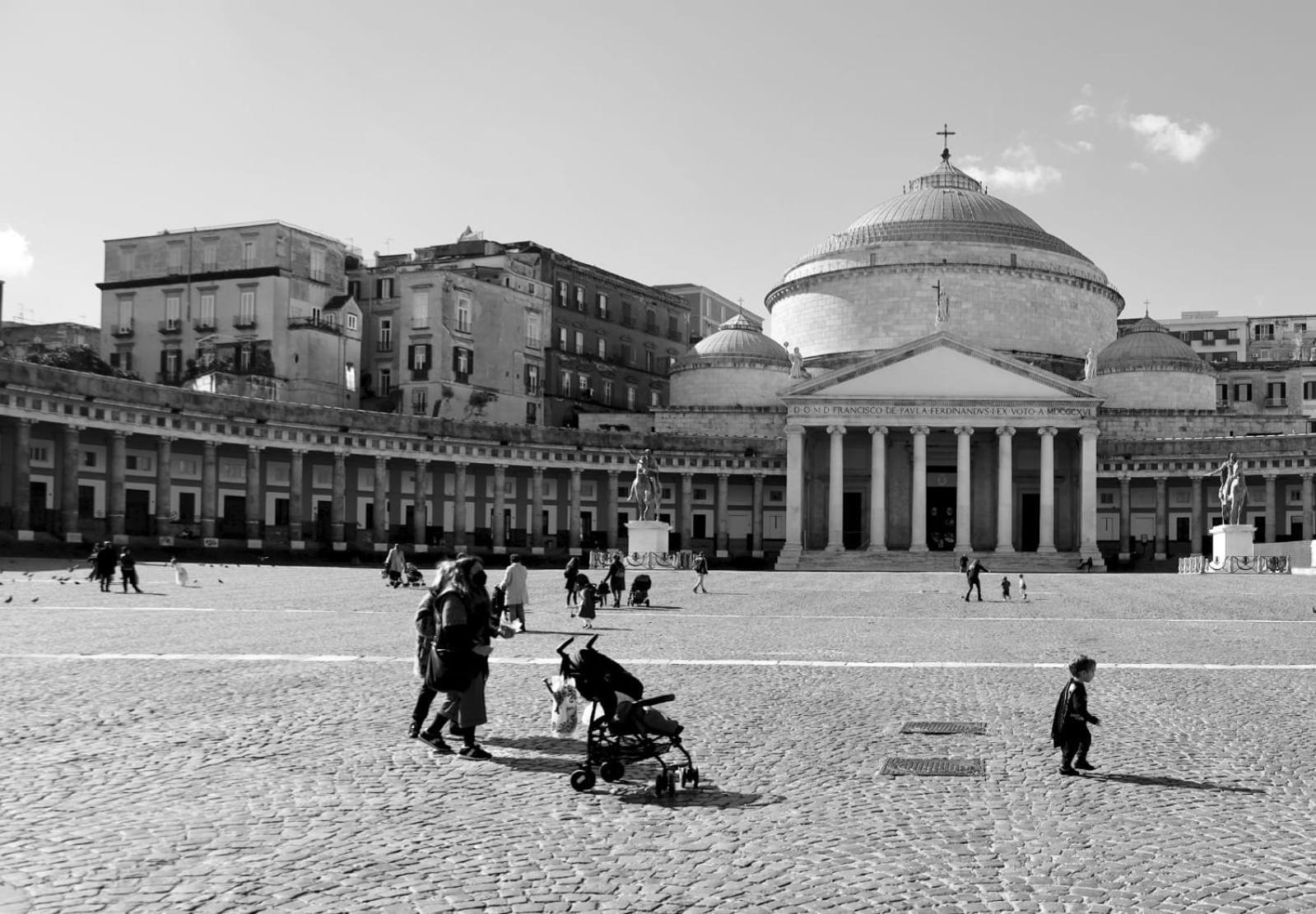 Cuore Napoli Centro Екстериор снимка